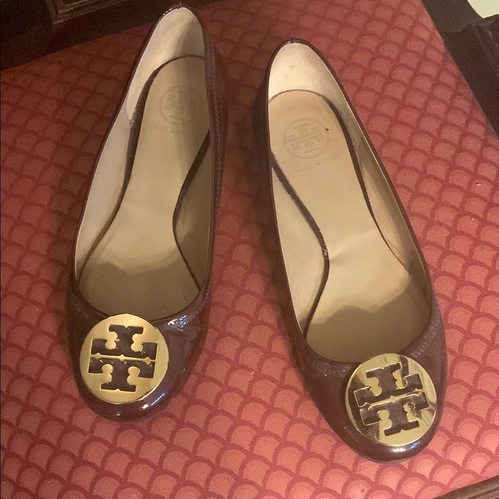 COPY - Tory Burch Black and Gold Flats